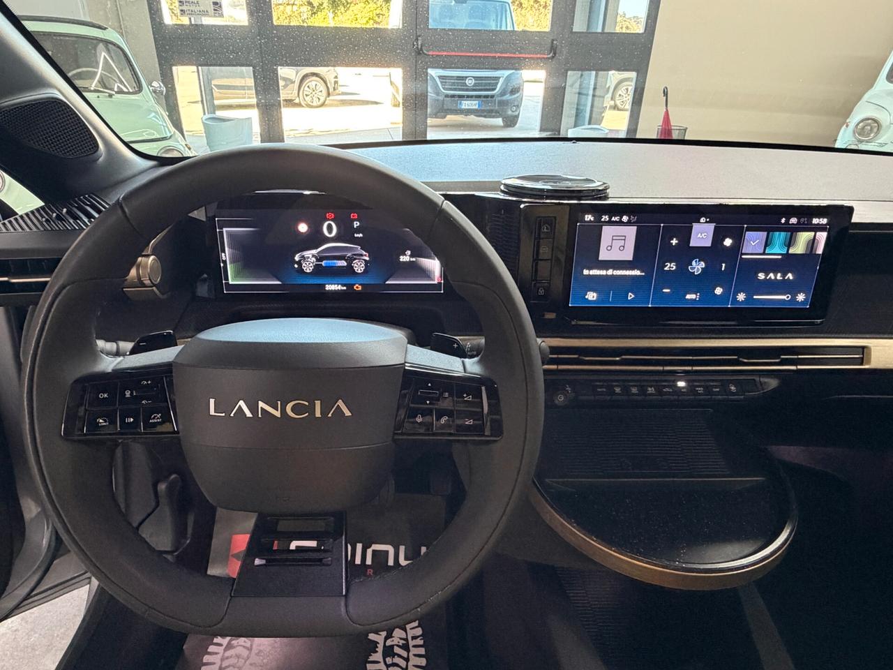 Lancia Ypsilon Hybrid e-DCT LX