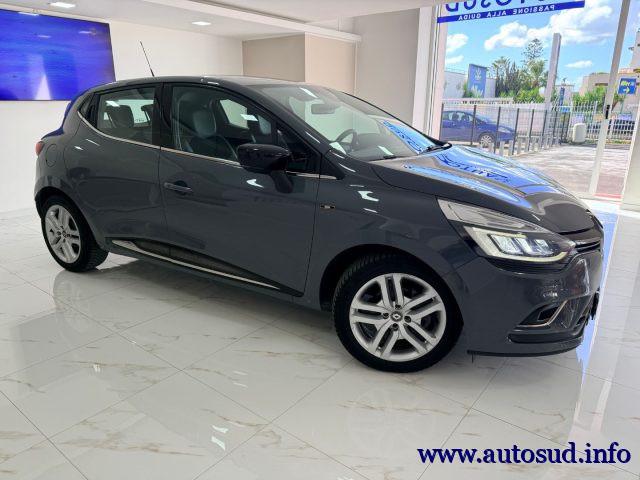 RENAULT Clio dCi 8V 75 CV 5 porte Moschino Intens
