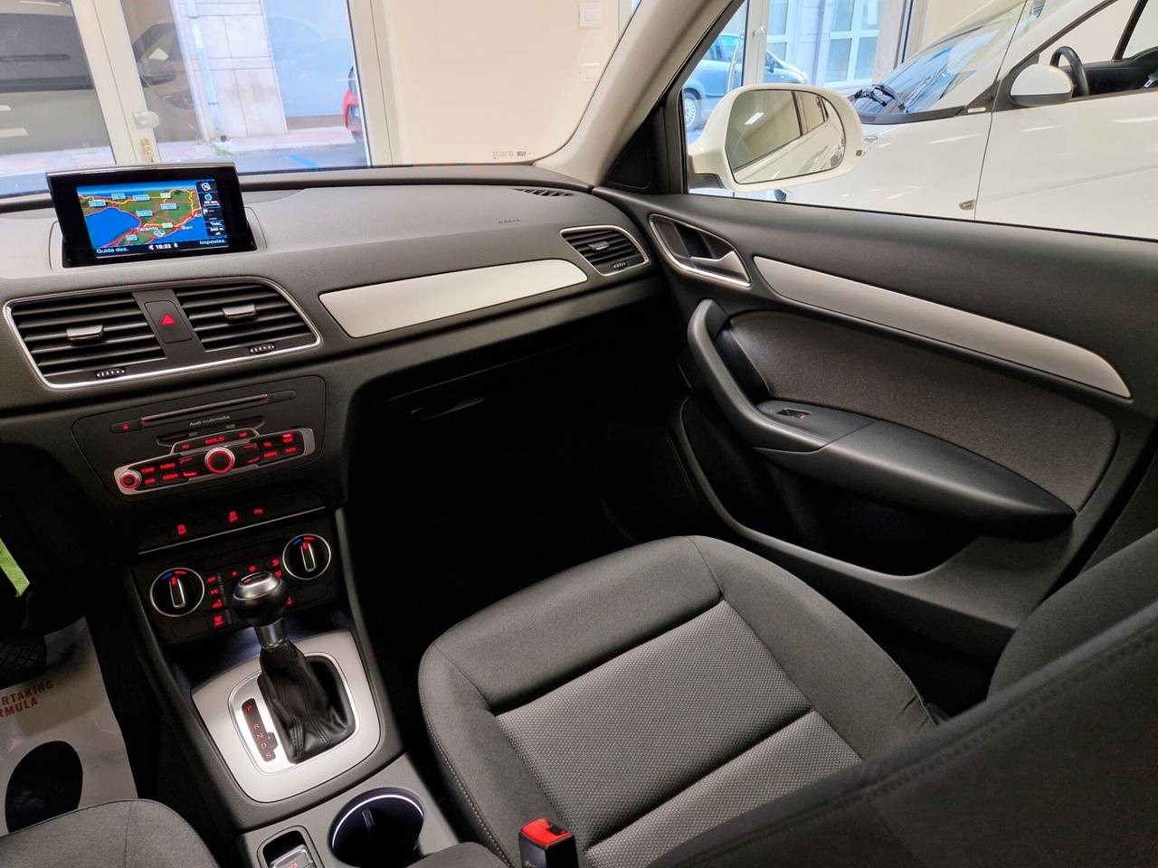 Audi Q3 2.0 TDI 120 CV S tronic S LINE