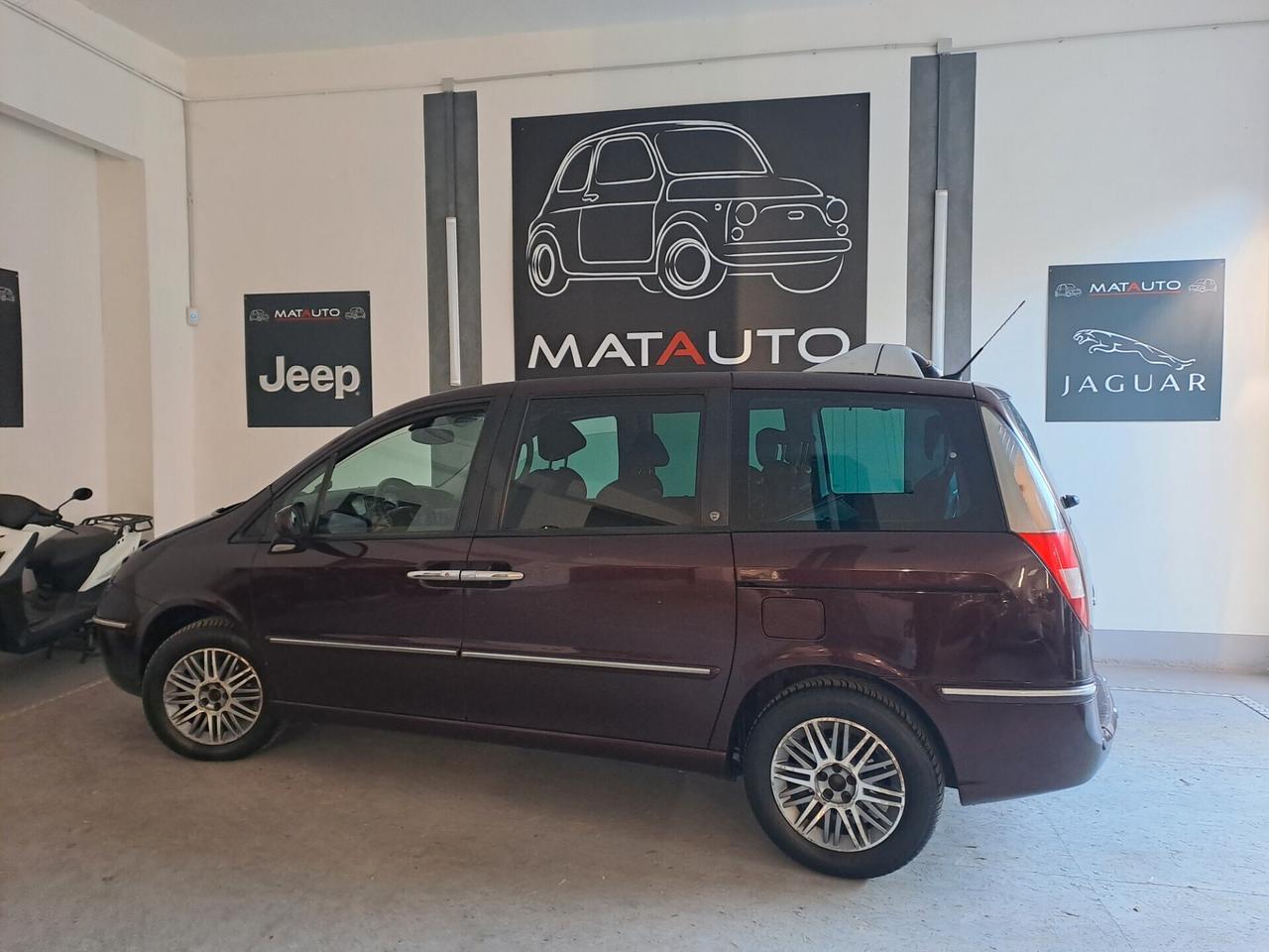 Lancia Phedra 2.0 MJT 136 CV Oro Plus