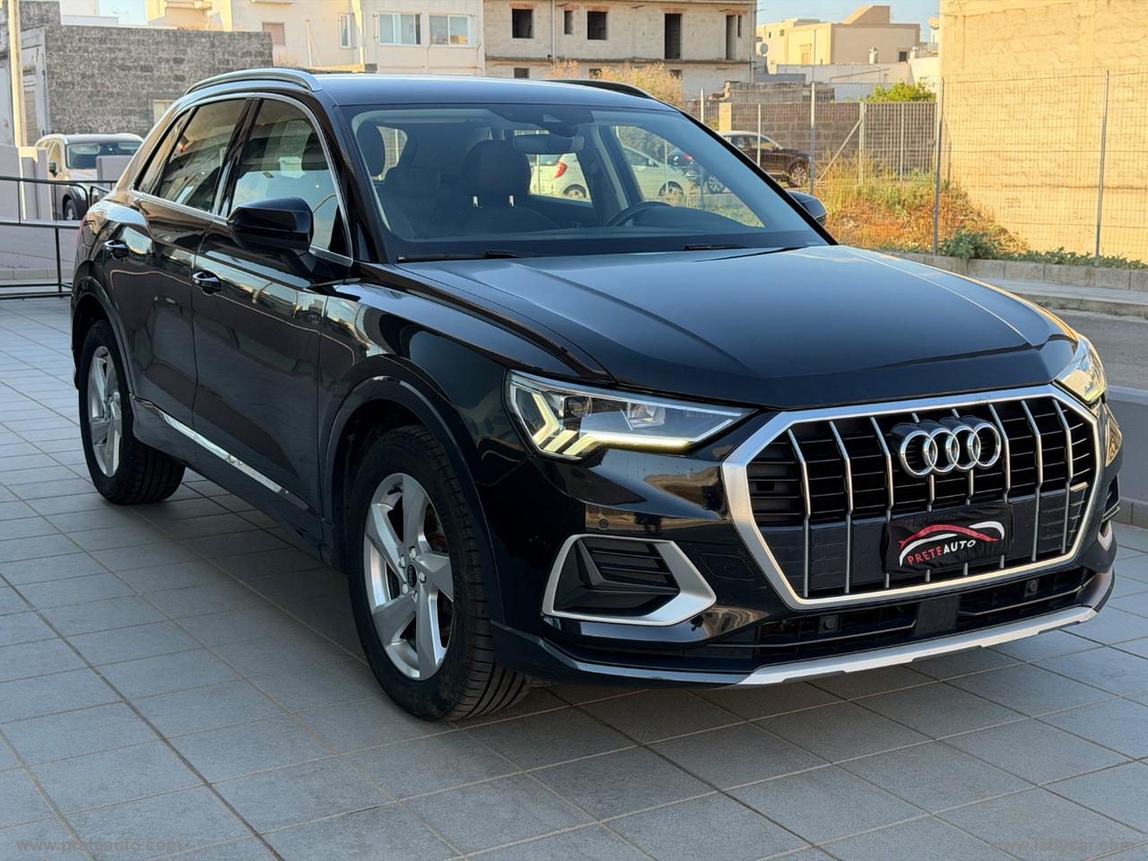 AUDI Q3 35 TDI S tronic Business Advanced