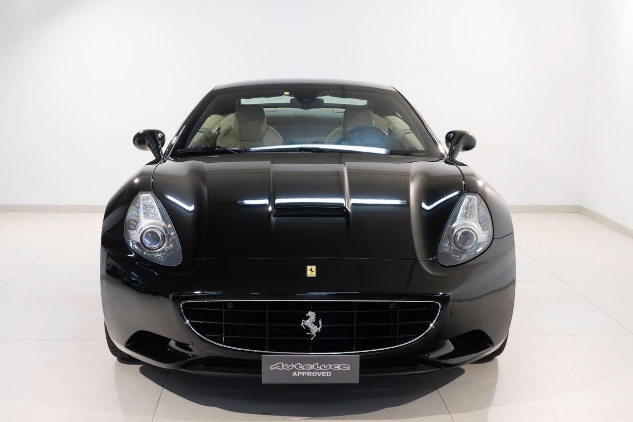 Ferrari California DCT | Nero Daytona