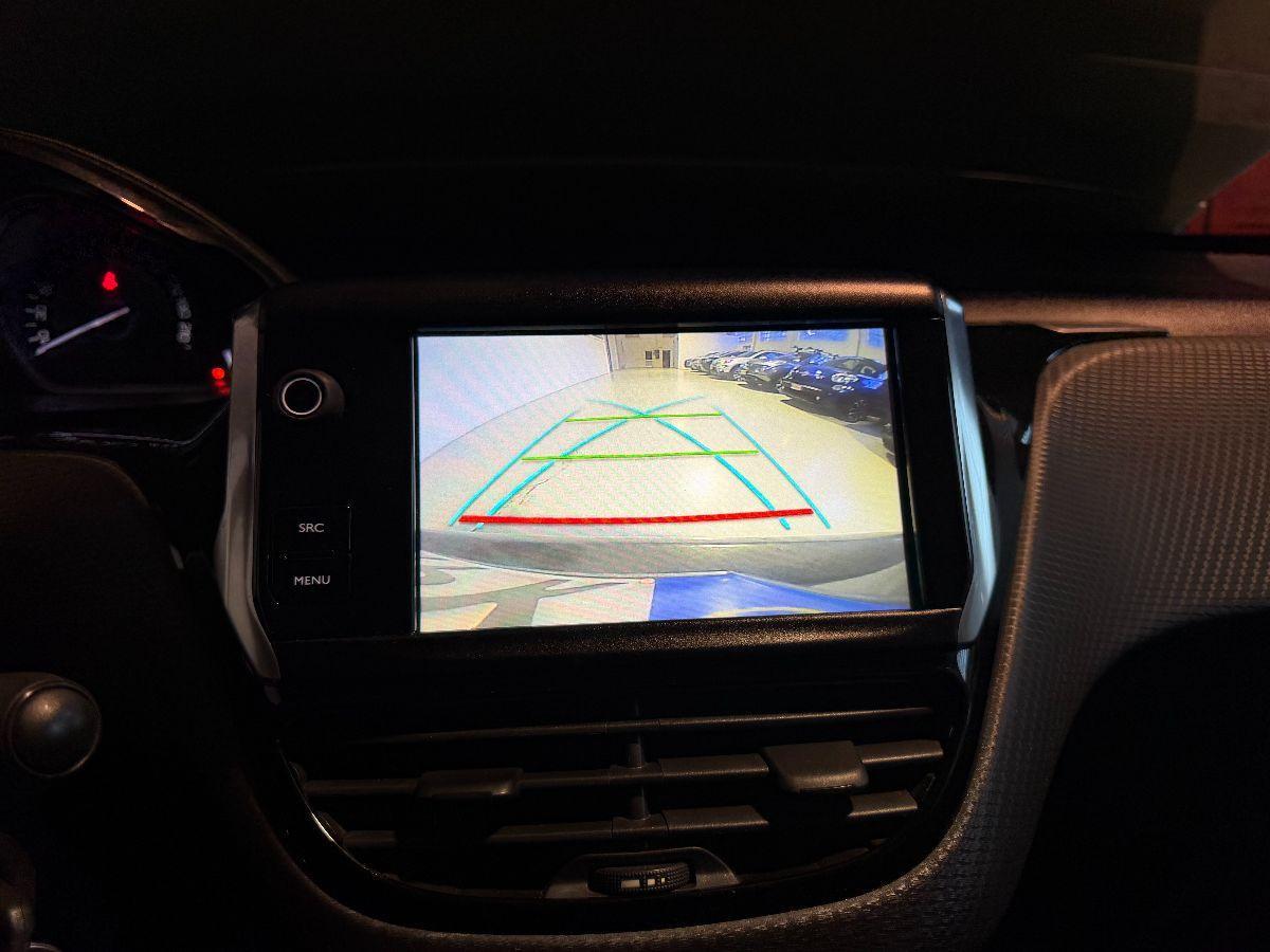 PEUGEOT - 208 - PureTech 82 5p. Allure