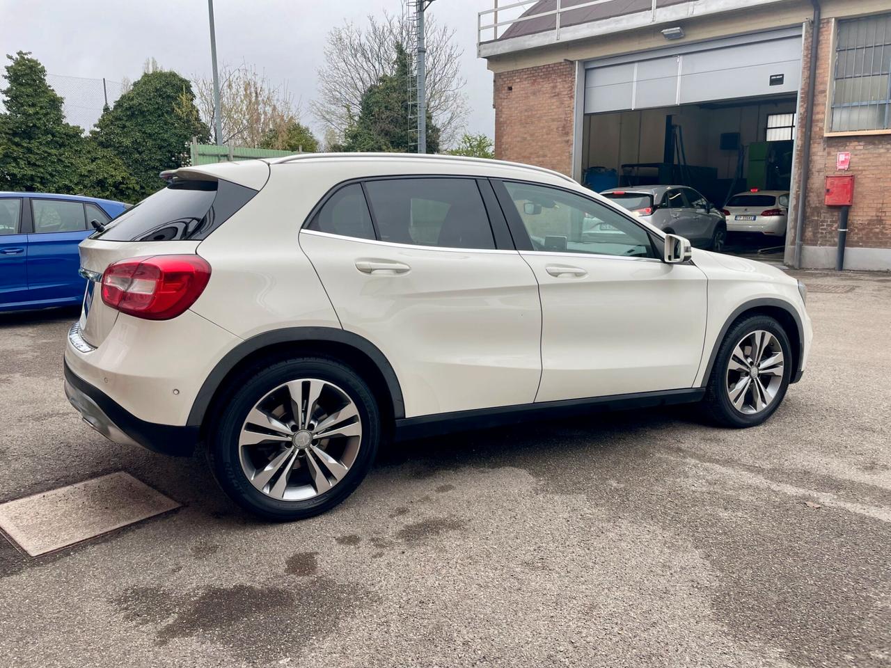 Mercedes-benz GLA 180 d Automatica- TUTTA TAGLIANDATA CON FATTURE