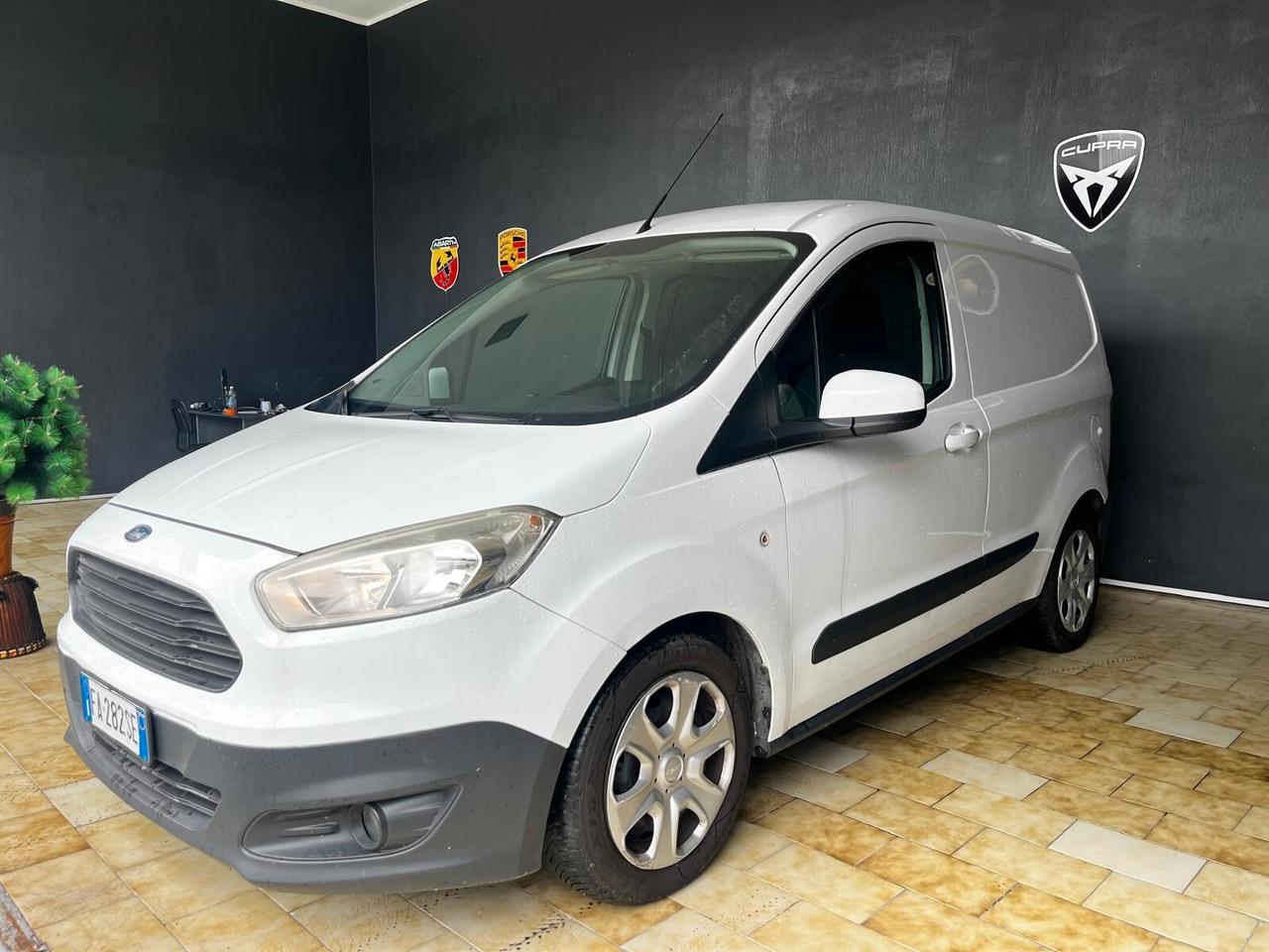 Ford Transit Courier 1.5 TDCi 75CV Van Trend