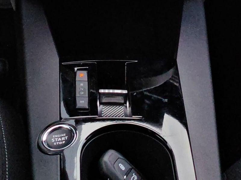 Lancia Ypsilon Ypsilon Hybrid e-DCT