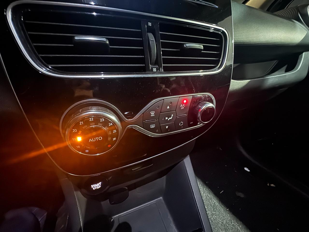 Renault Clio Clio 1.5 dci energy Intens 90cv edc **NEOPATENTATI**