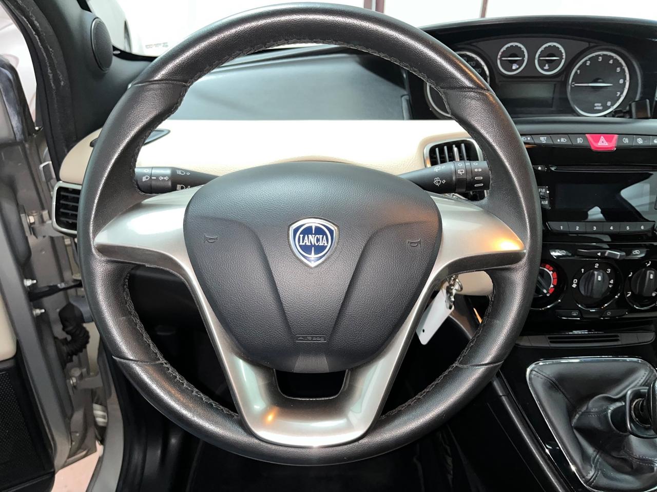 Lancia Ypsilon 1.2 - 2014