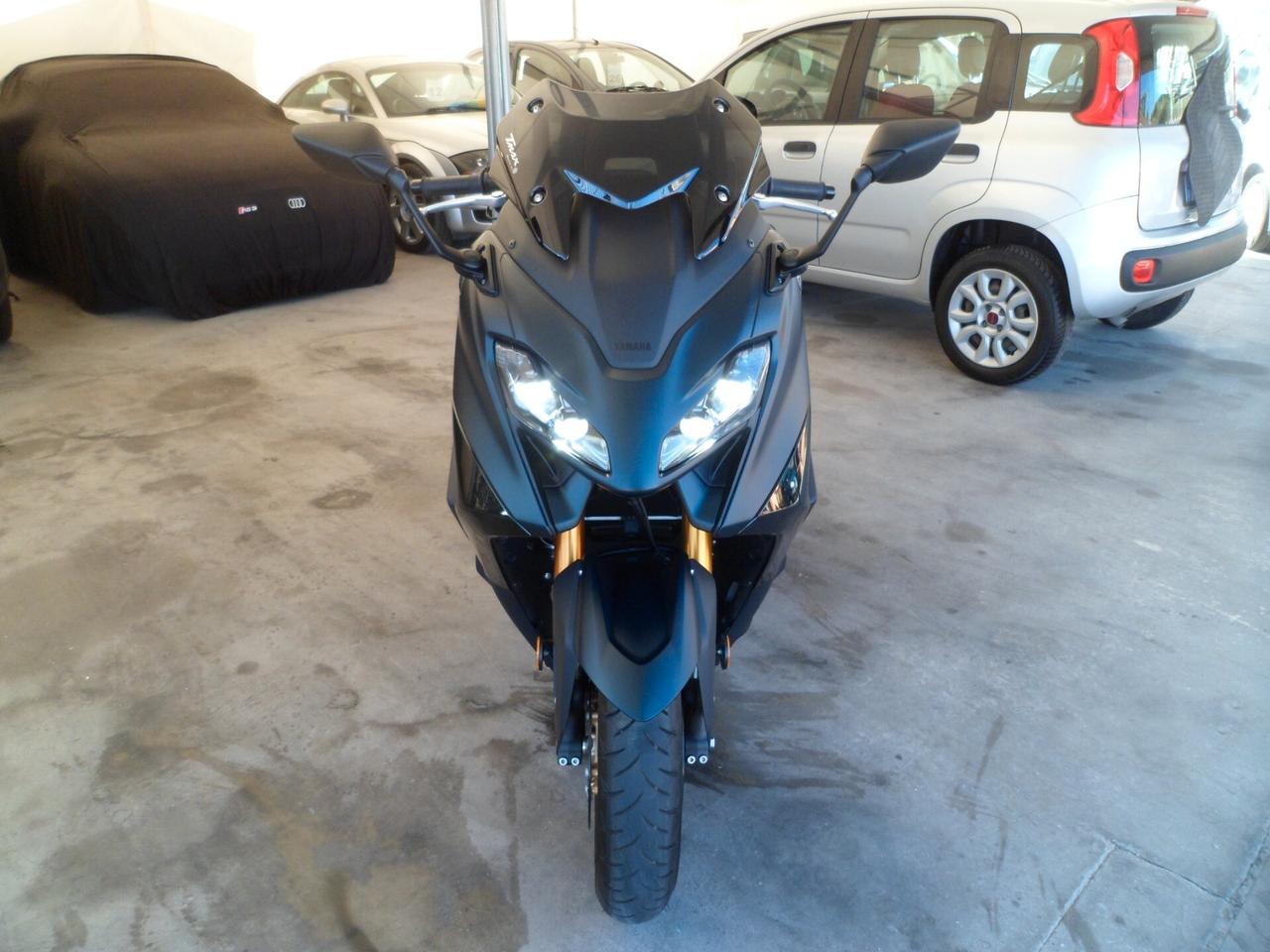 Yamaha T Max 560 tech max dark Petrol solo km480