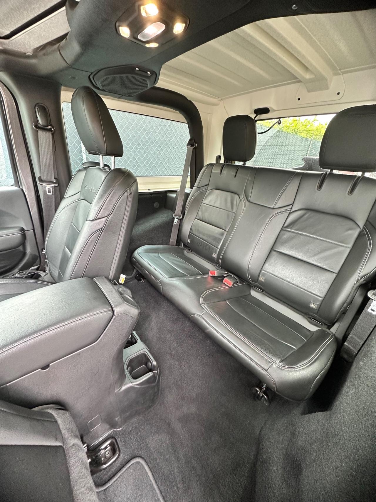 Jeep Wrangler Unlimited 2.2 Mjt II Sahara