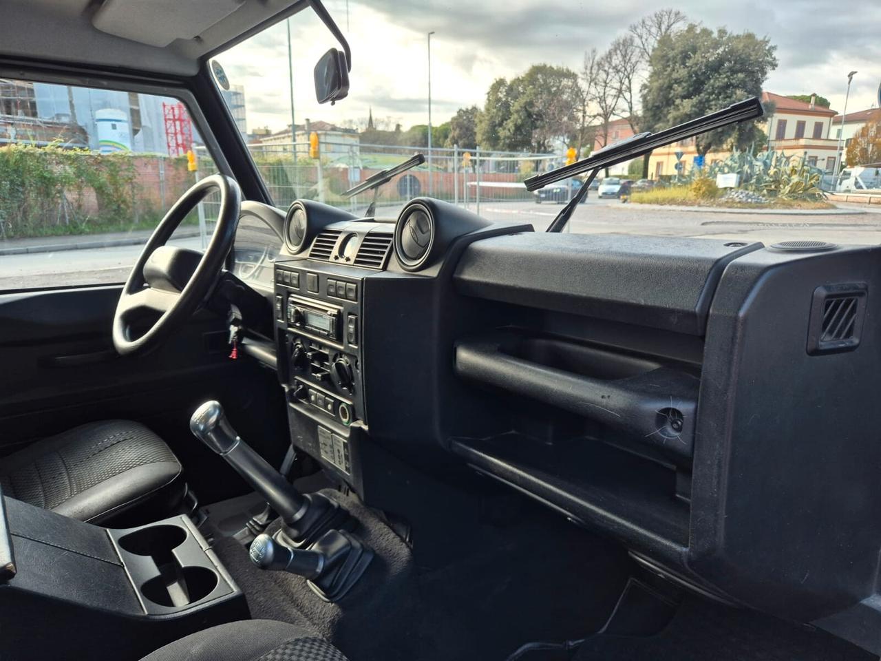 Land Rover Defender 90 2.4 TD4 Station Wagon S