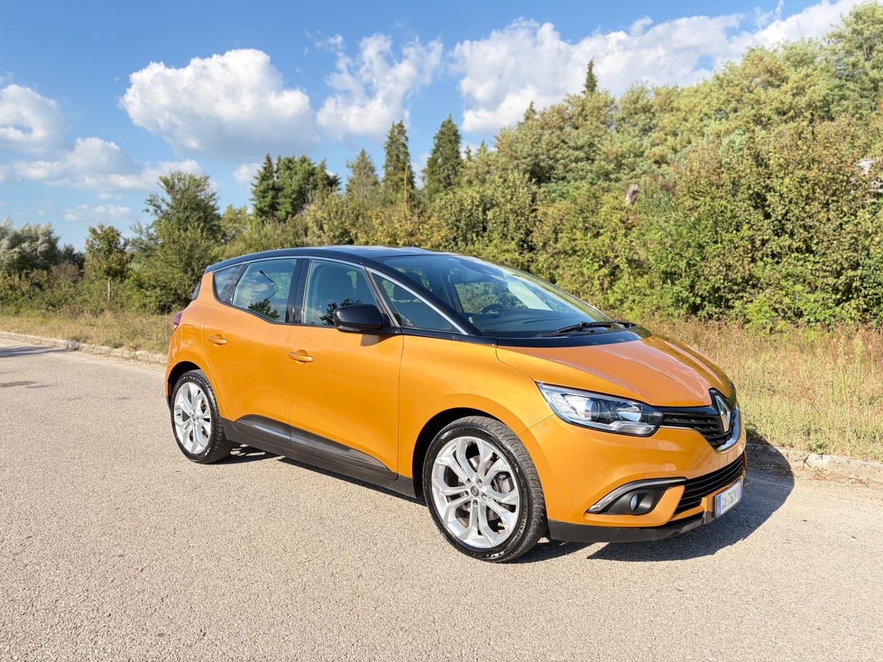 Renault Scenic Scénic Blue dCi 120 CV EDC Sport Edition2