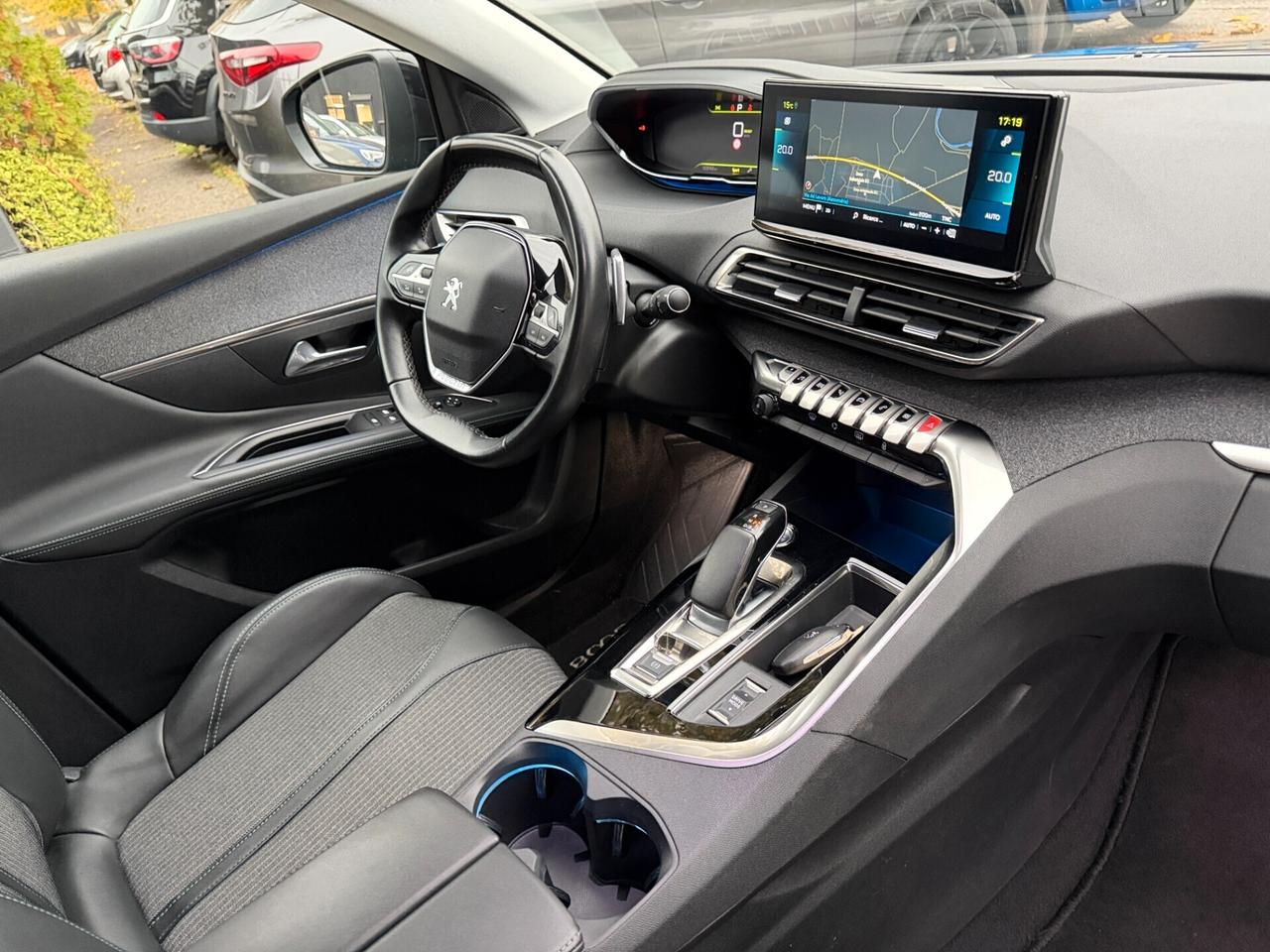 Peugeot 3008 Hybrid 225 e-EAT8 Allure Pack