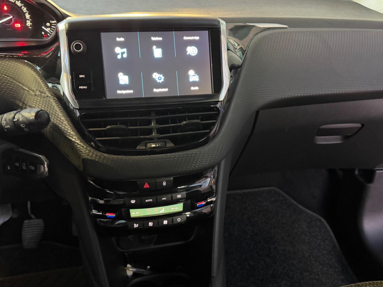Peugeot 208 1.6hdi 75cv allure - 2018 km certificati