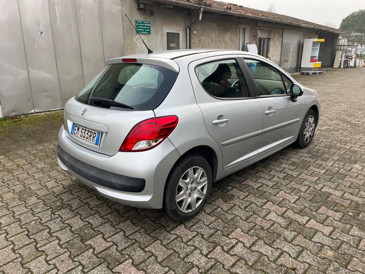 Peugeot 207 1.4 8V 75CV 5p. Energie ECO GPL