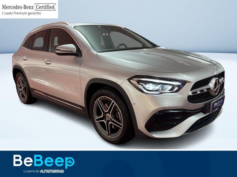 Mercedes-Benz GLA 200 D PREMIUM 4MATIC AUTO