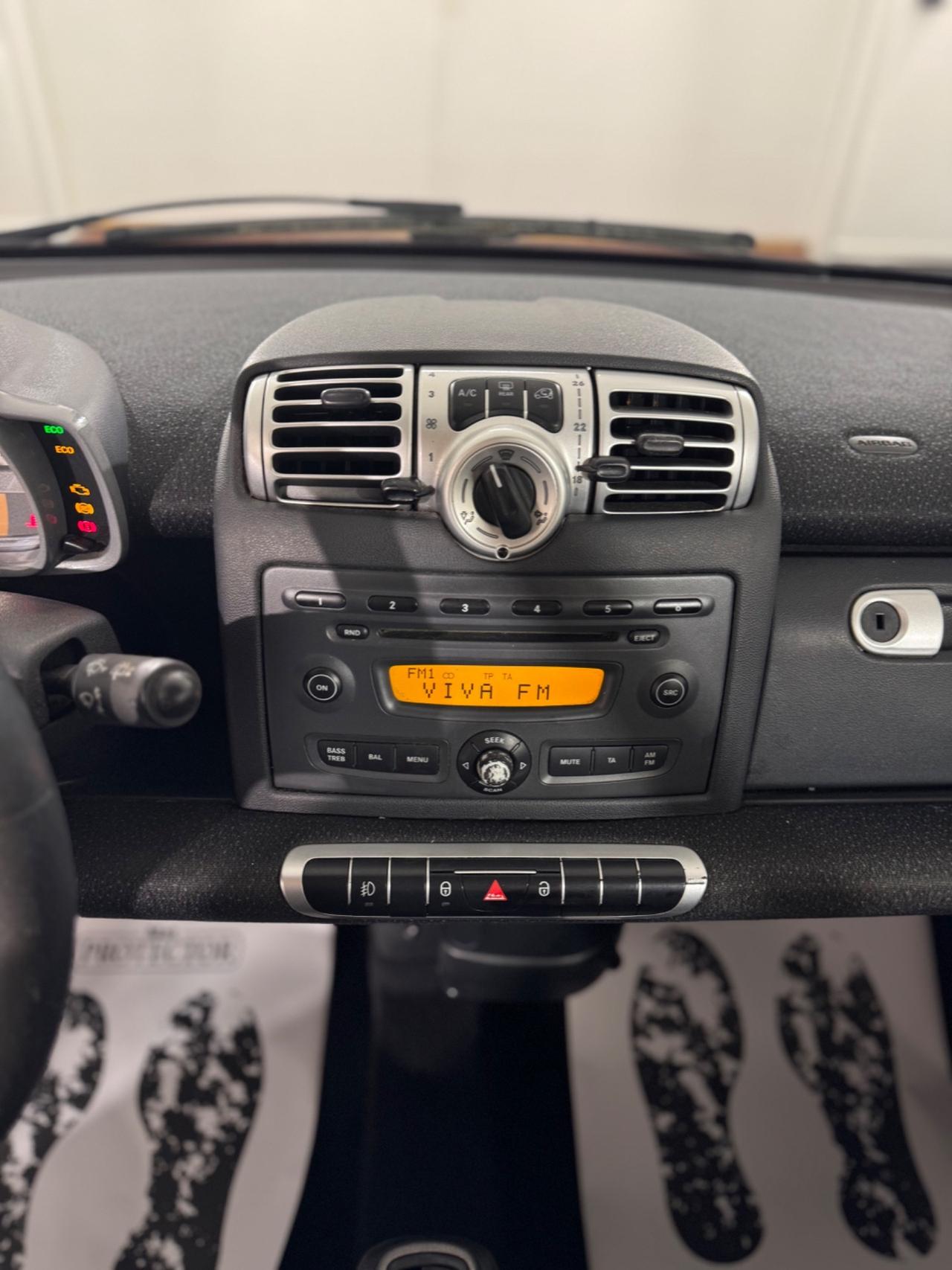Smart ForTwo 1000 52 kW coupé passion
