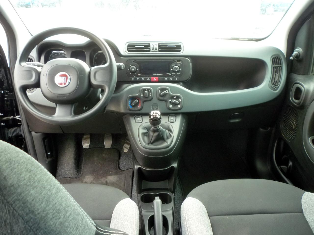 FIAT Panda 1.0 Hybrid 70 CV NERO 2021