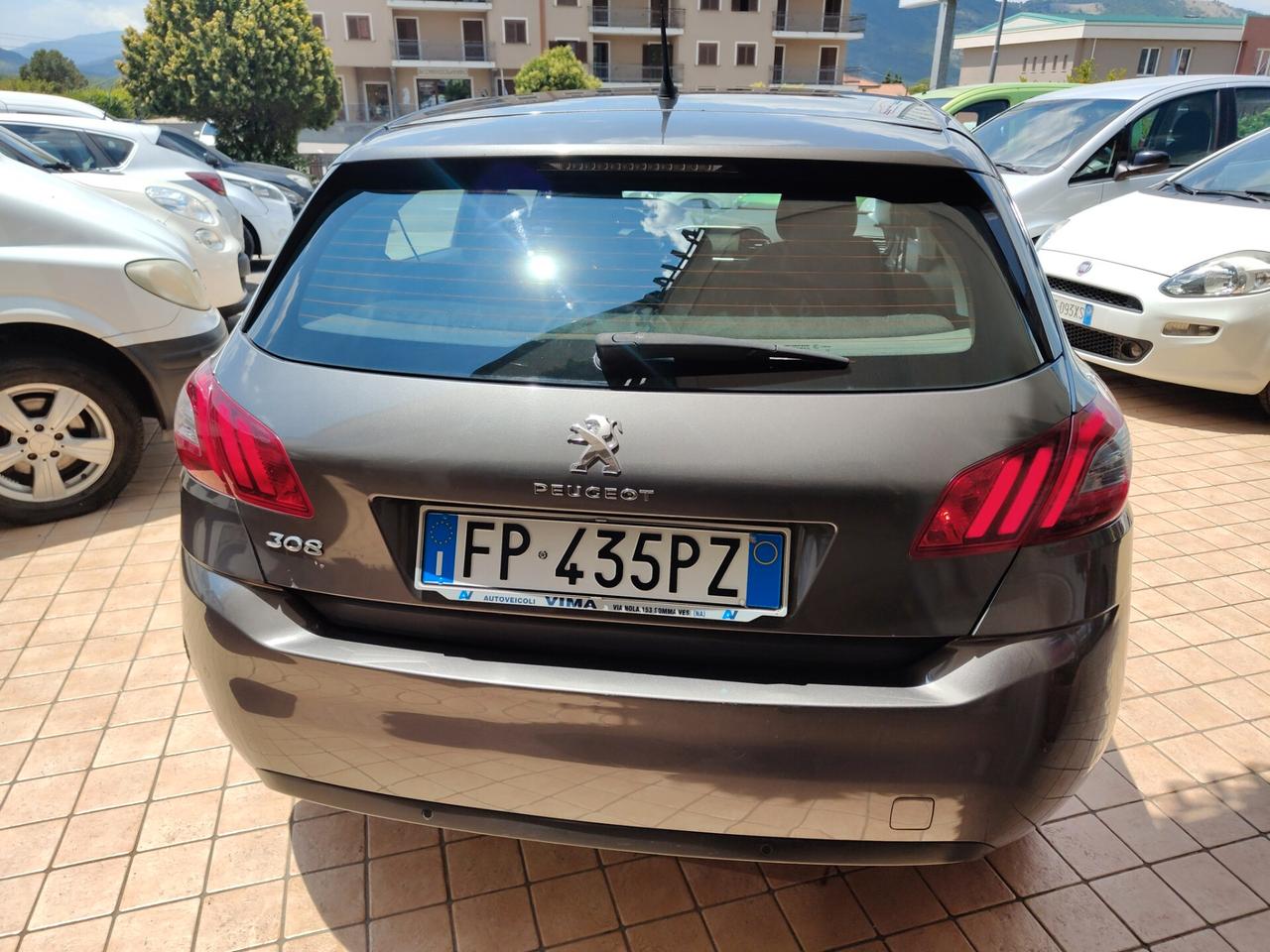 Peugeot 308 BlueHDi 130 S&S Business