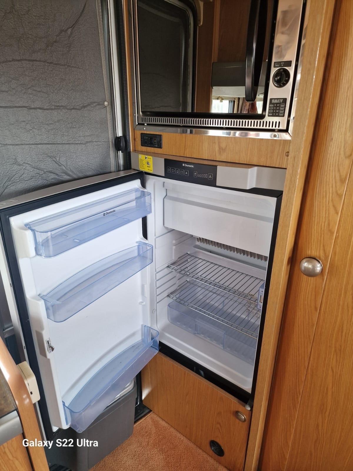 122 laika Ecovip 2 MANSARDATO del 2000 in saldo