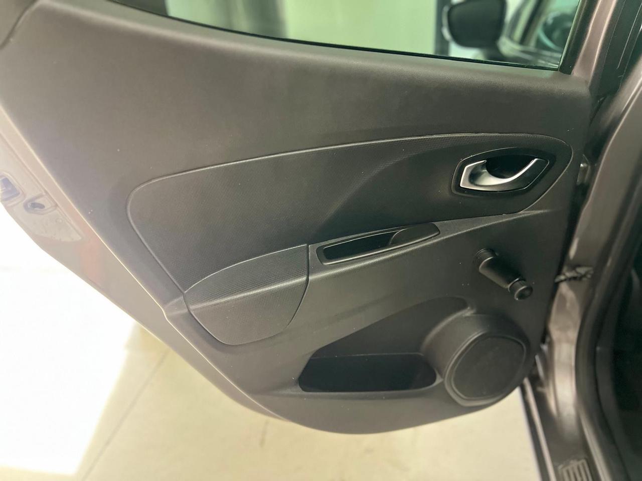 Renault Clio dCi 8V 90CV EDC Start&Stop 5 porte Energy Intens