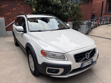 VOLVO XC70 D4 AWD Geartronic Momentum