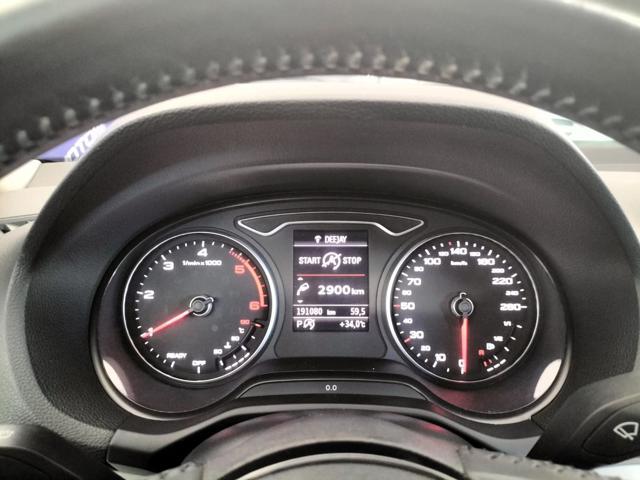 AUDI Q2 30 TDI S tronic Identity Black