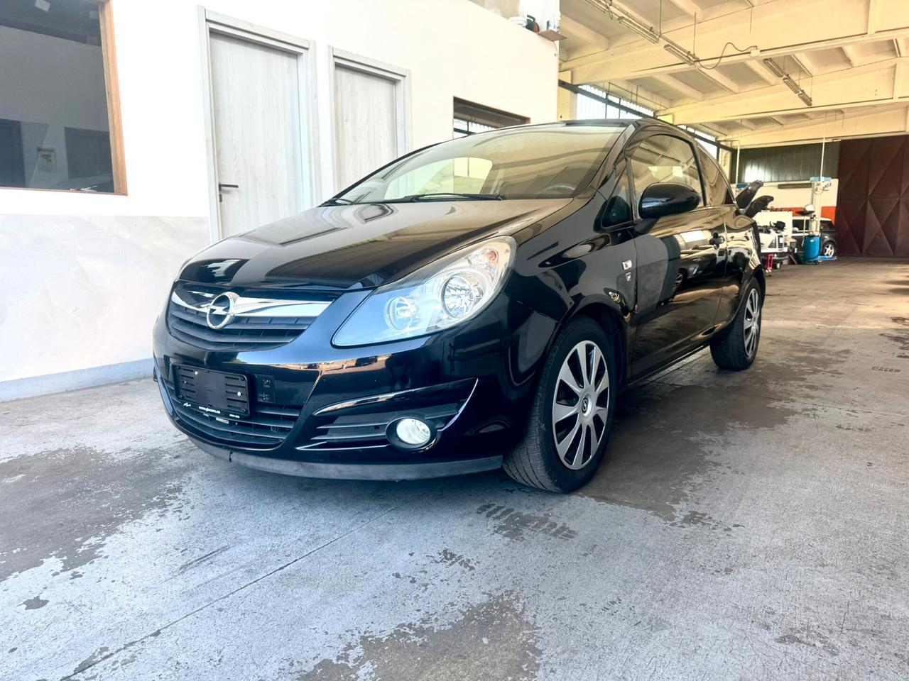 Opel Corsa 1.2 OK Neopatentati.