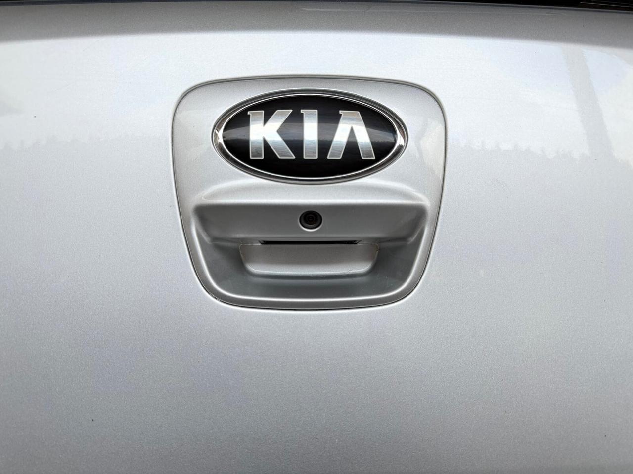 Kia Rio 1.2 CVVT 5p. Cool 85cv Navi-Blutooth
