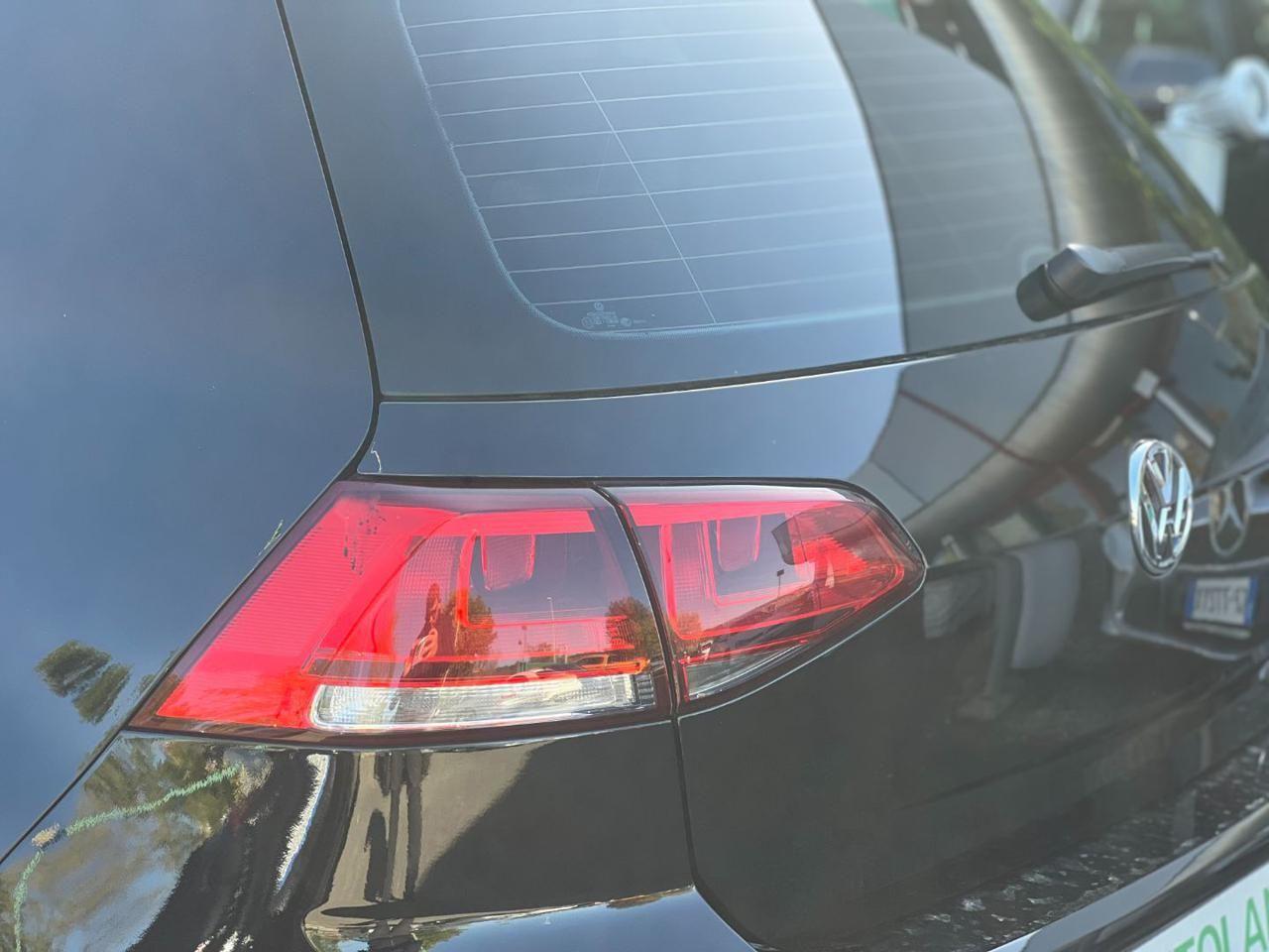 VOLKSWAGEN Golf 2.0 TDI DSG 5p. Highline BlueMotion FINANZIABILE