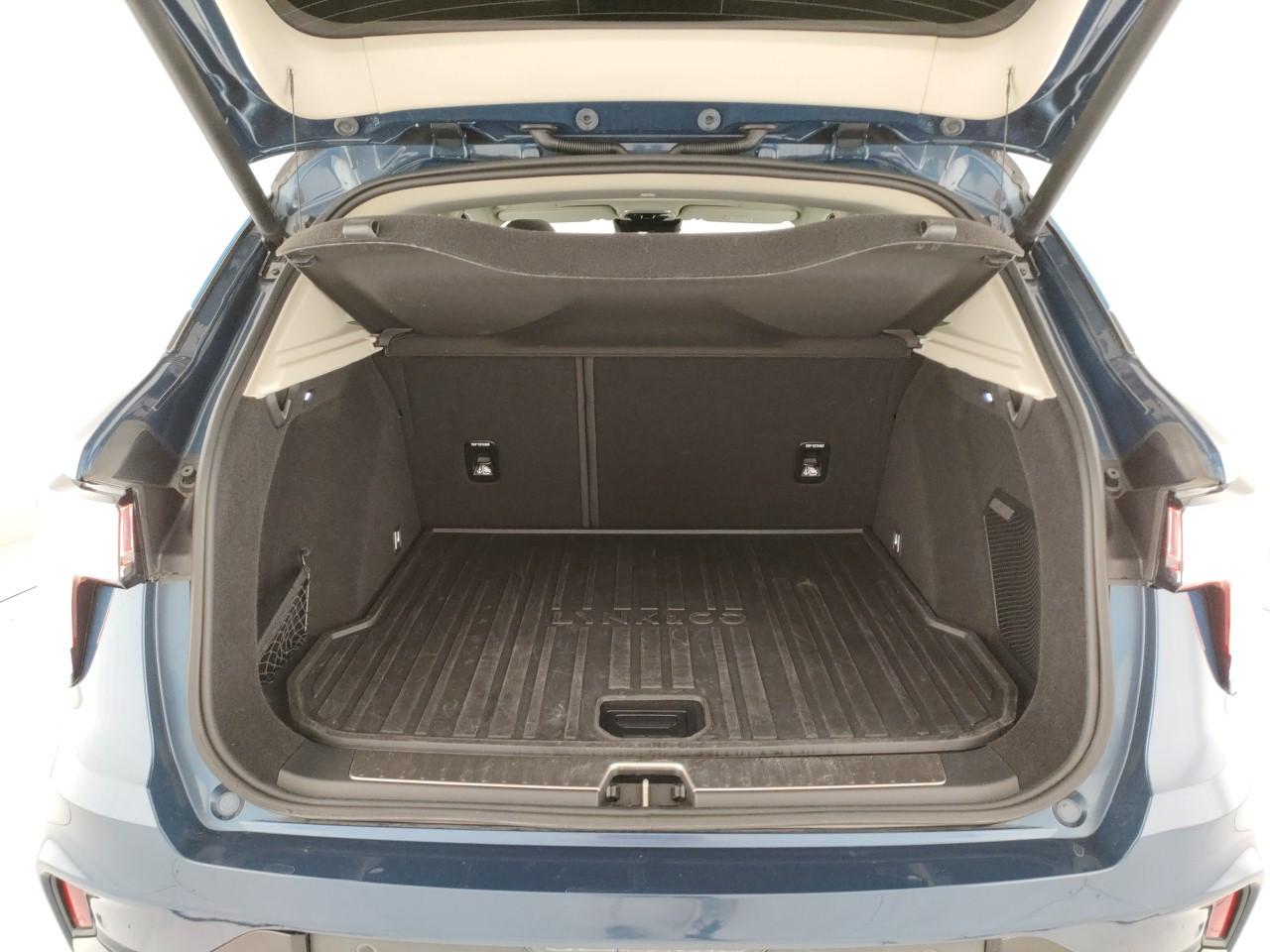 Lynk & Co 01 1.5 td phev auto