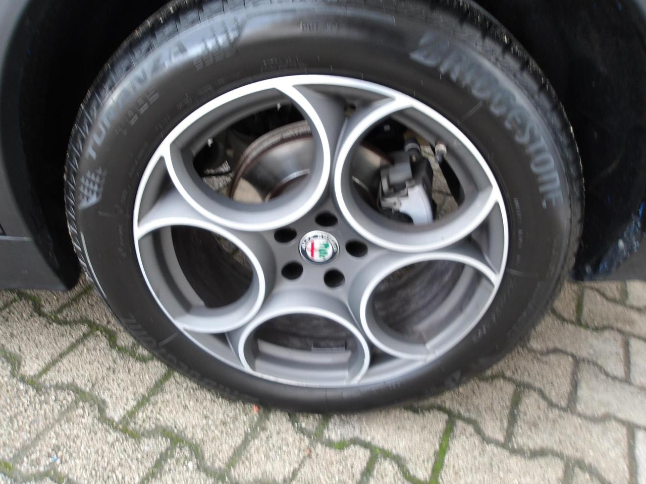 Alfa Romeo Stelvio 2.2 t Executive Q4 210cv auto