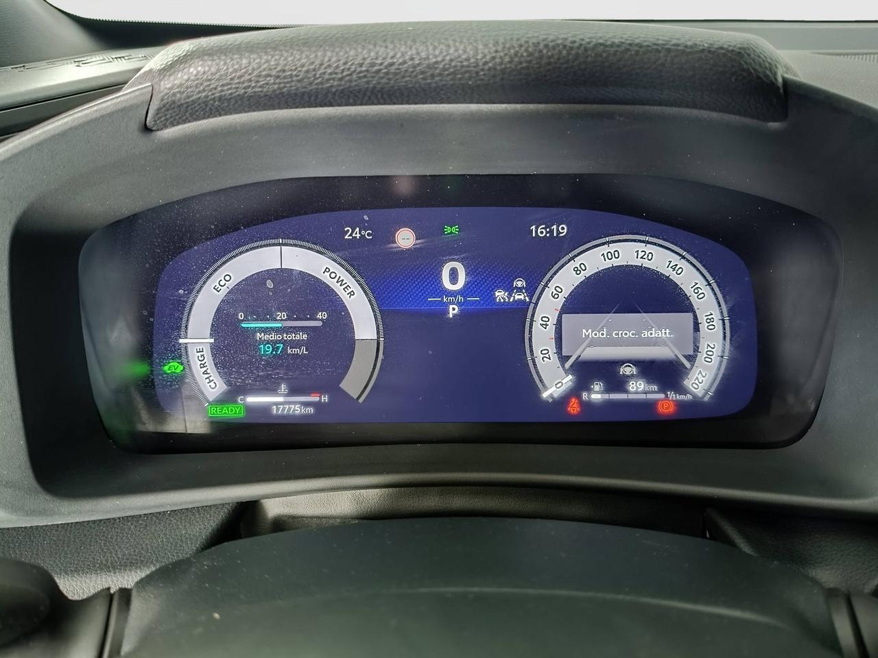TOYOTA C-HR II 2023 - C-HR 2.0 hev Trend fwd e-cvt
