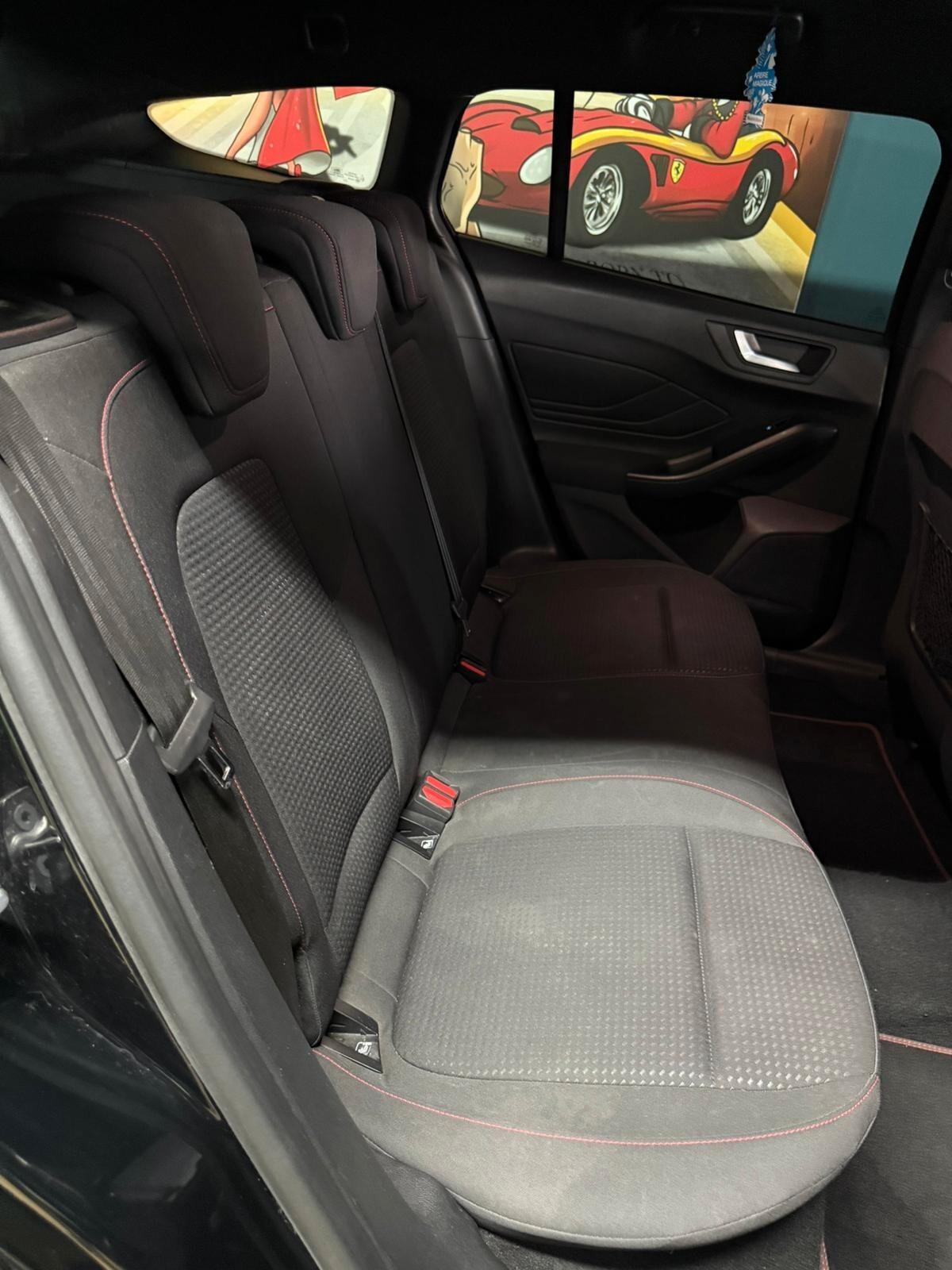 FOCUS FULL OPTIONAL SW ST-Line Co-Pilot