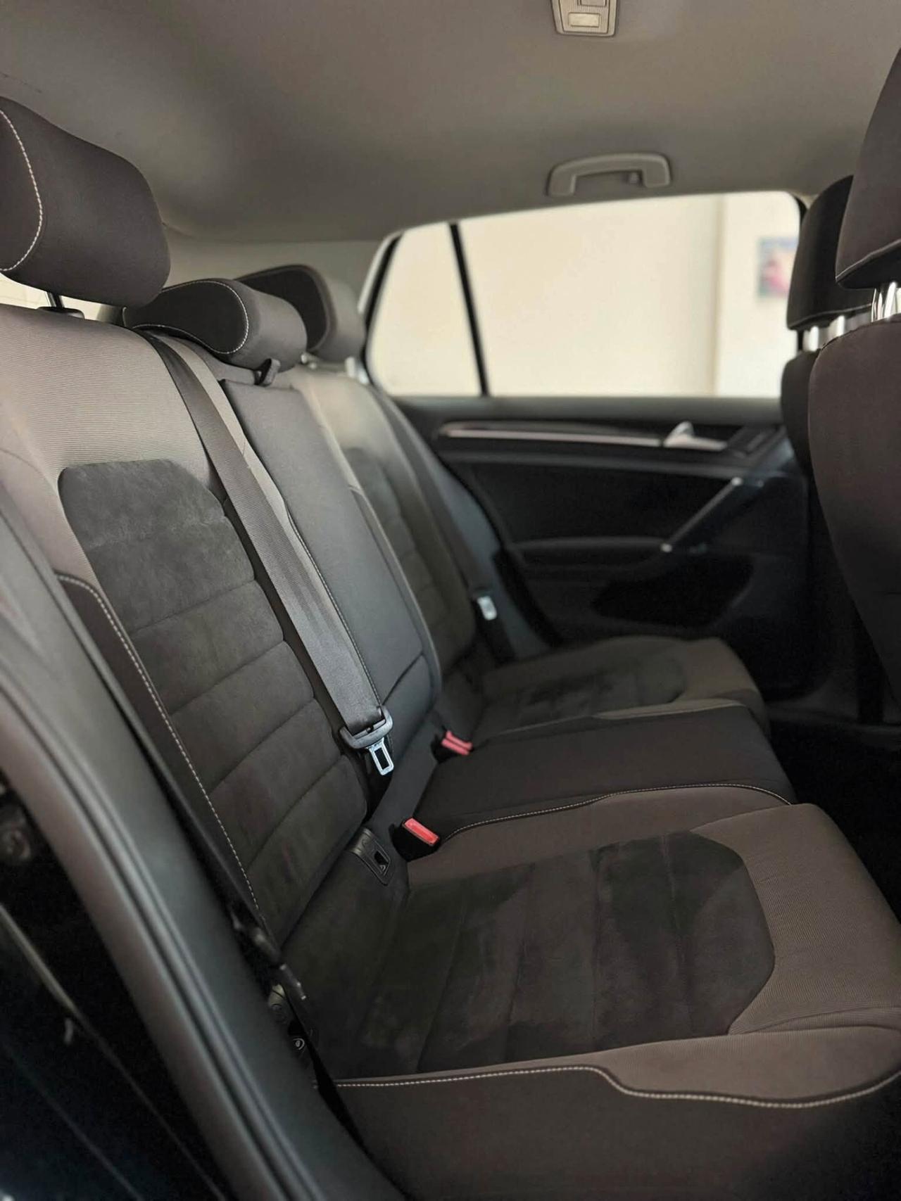 Volkswagen Golf Business 1.6 TDI 5p. Highline BlueMotion Technology