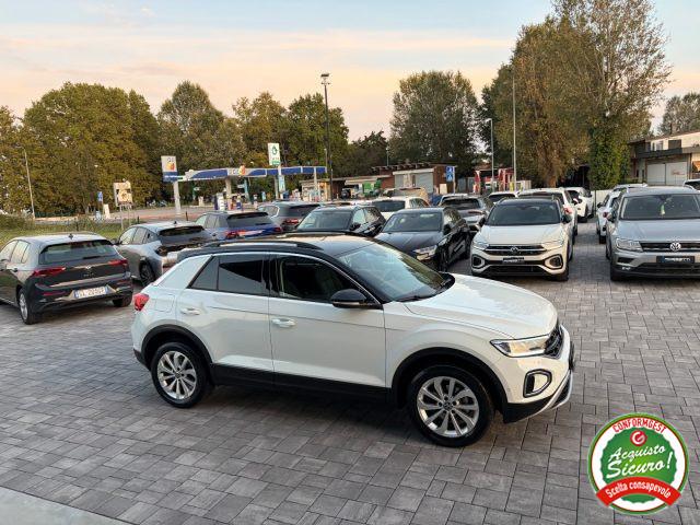 VOLKSWAGEN T-Roc 1.0 TSI RESTYLING ANCHE NEOPATENTATI
