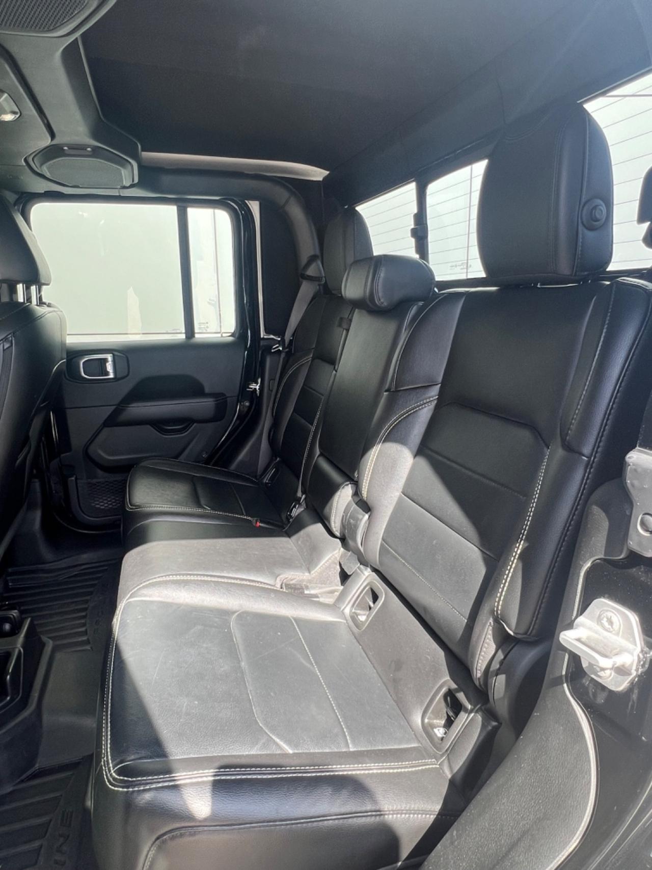 Jeep Gladiator 3.0 V6 Overland 4wd auto AUTOCARRO