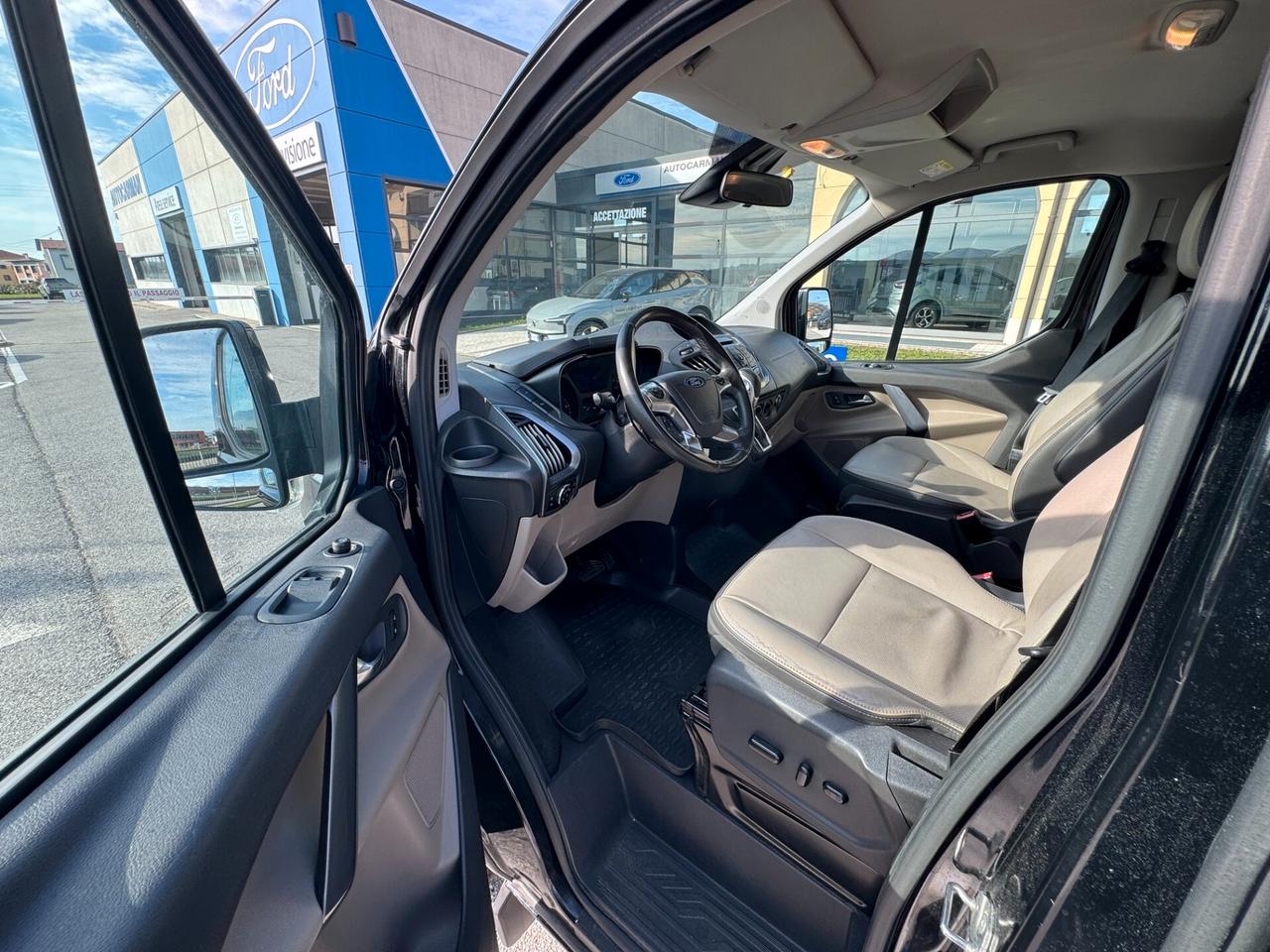 Ford Tourneo Custom Tit 2.0 TDCi 170CV Automatico PC 8posti
