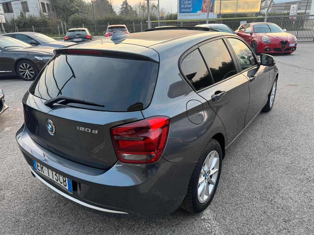 Bmw 120 120d 5p. Urban