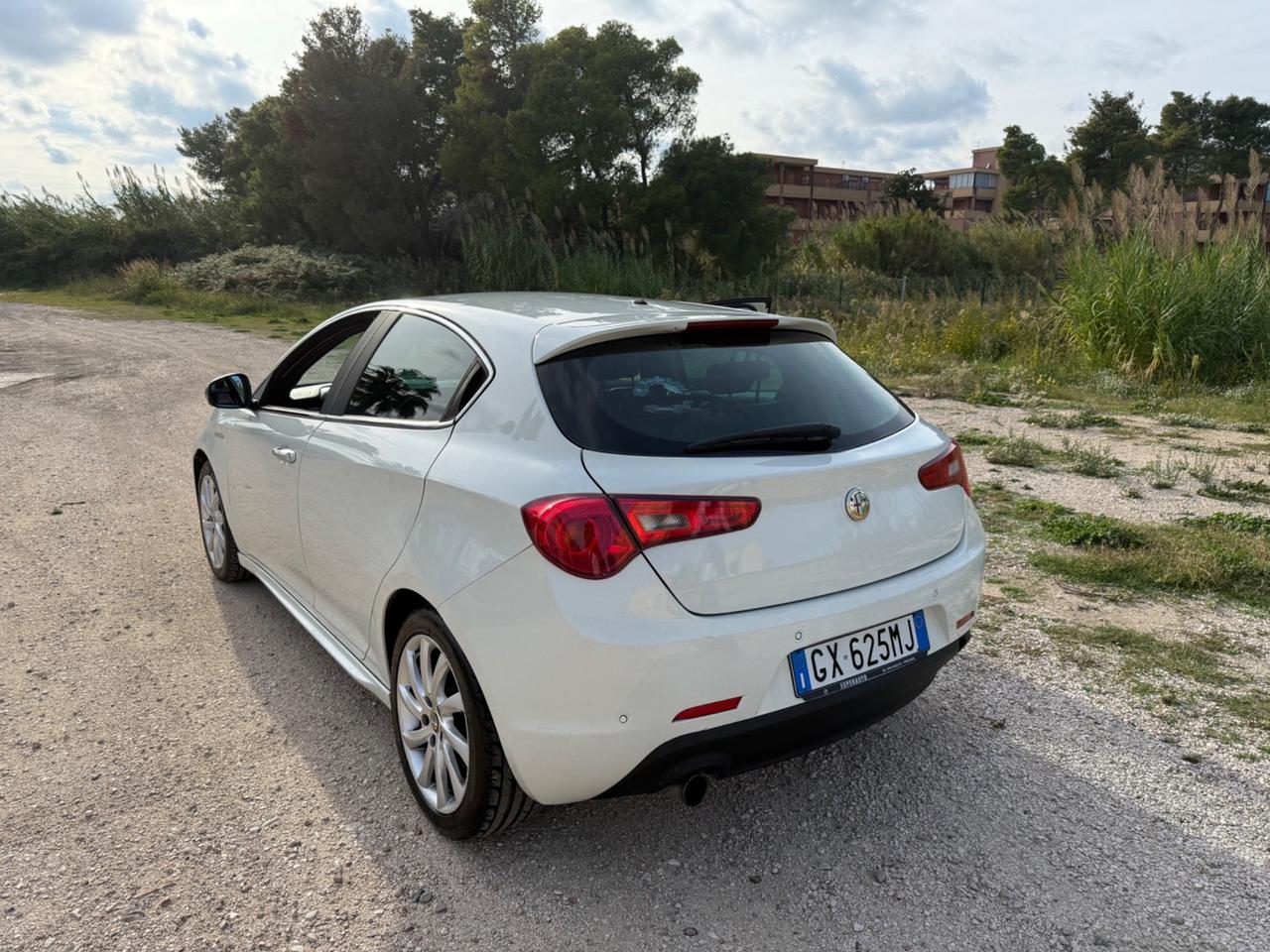 Alfa Romeo Giulietta 1.6 JTDm-2 105 CV Distinctive