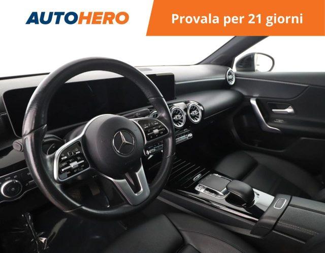 MERCEDES-BENZ A 180 d Automatic Premium