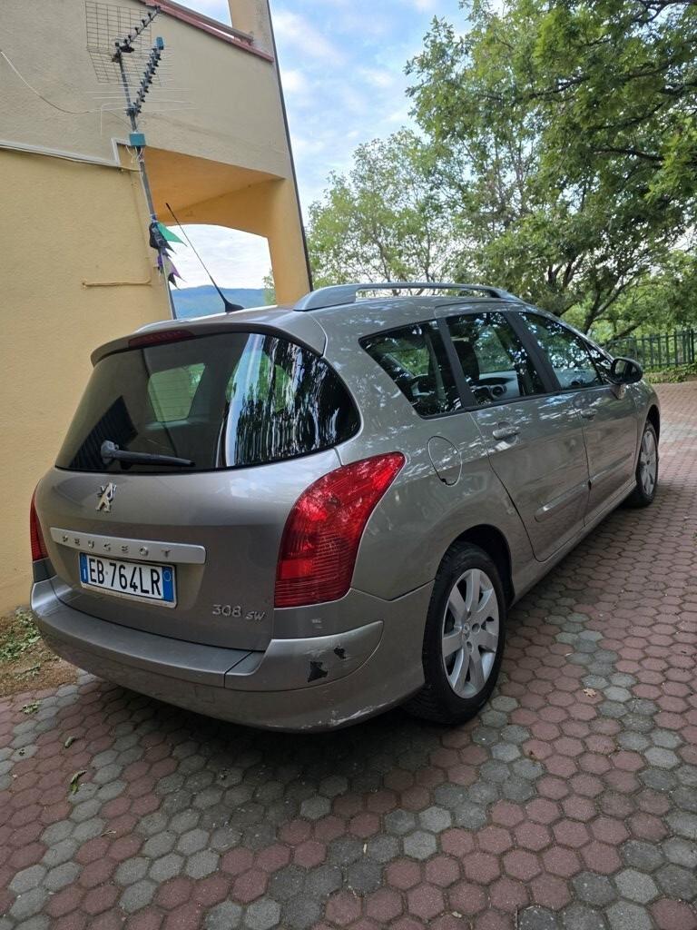 Peugeot 308 1.6 HDi 110CV 5p. Premium (6 Marce)