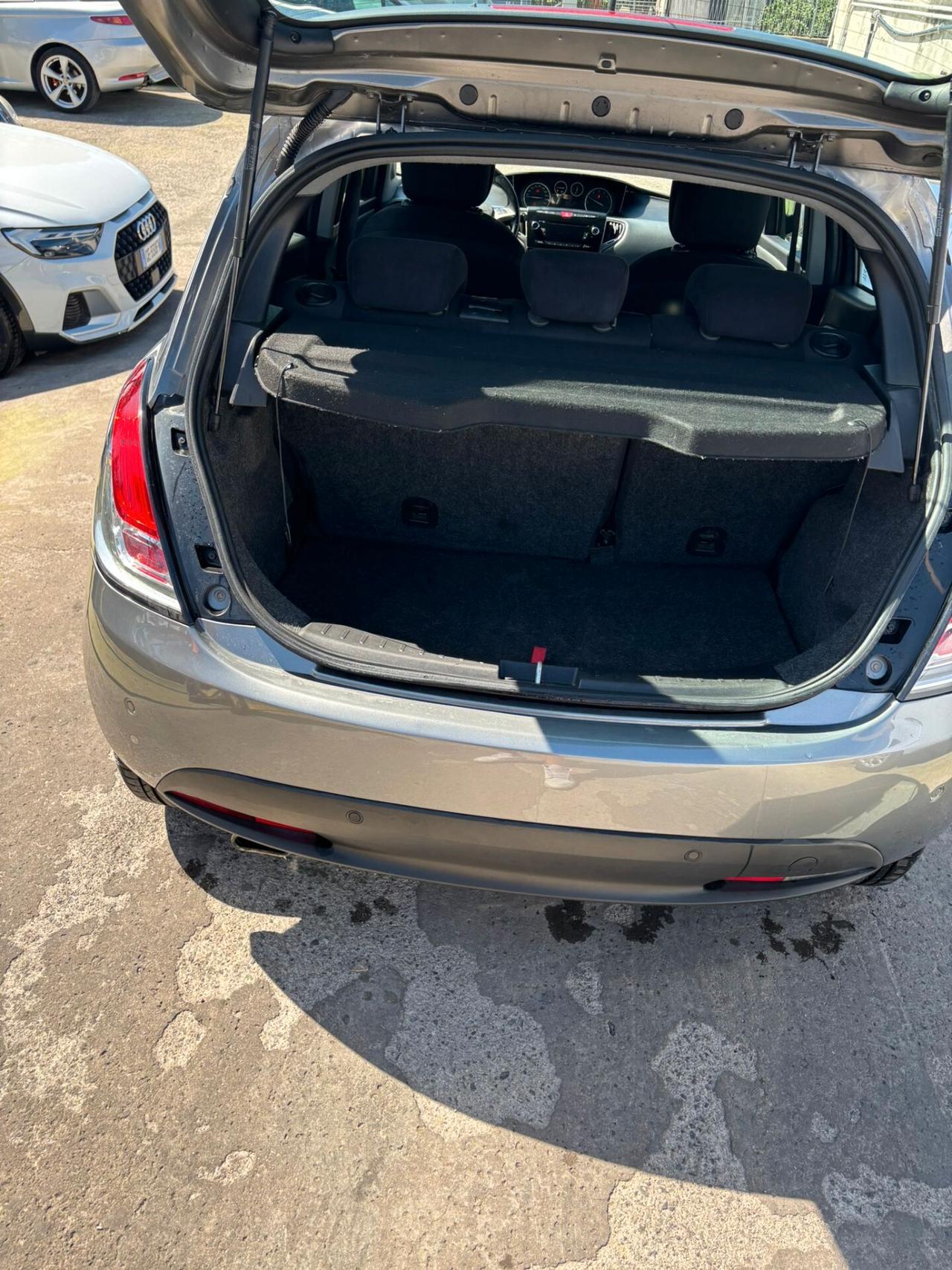 Lancia Ypsilon 1.2 69 CV 5 porte Elle