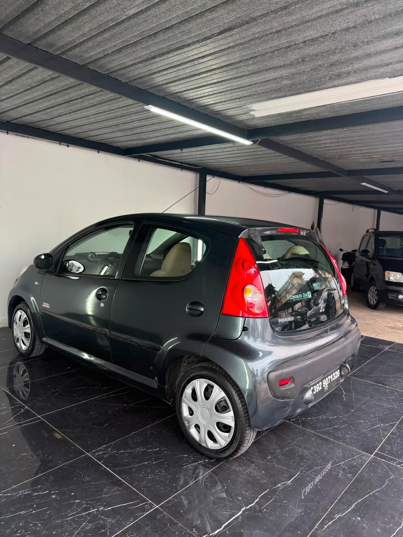 Peugeot 107 GPL 1.0 68CV 5p. Sweet Years