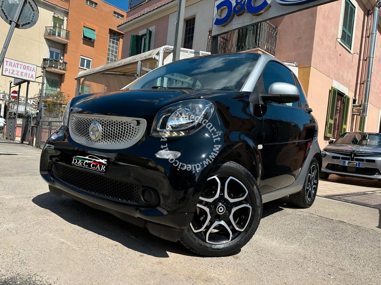 Smart ForTwo 70 1.0 twinamic Prime PELLE USB