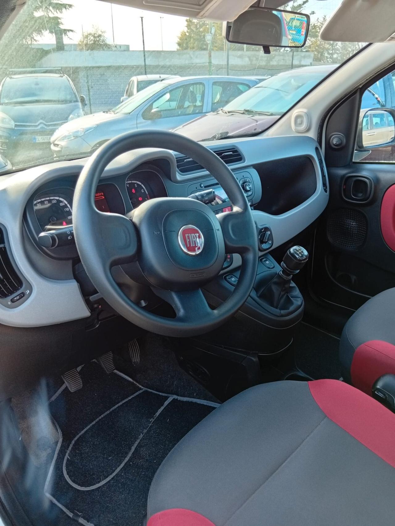 Fiat Panda 0.9 TwinAir Turbo Natural Power Lounge