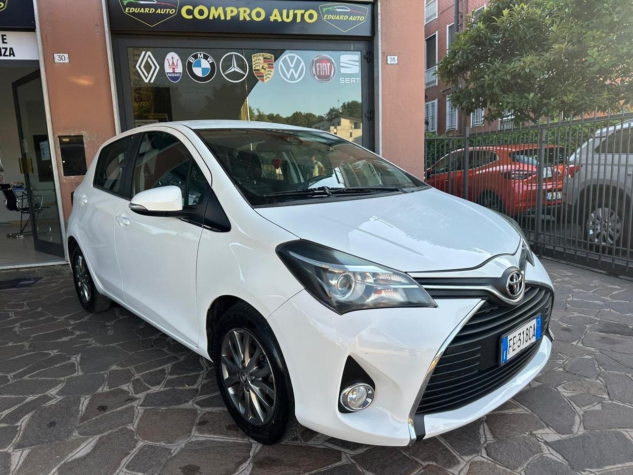 Toyota Yaris 1.0 5 porte Lounge 69CV NEO PATENTATI