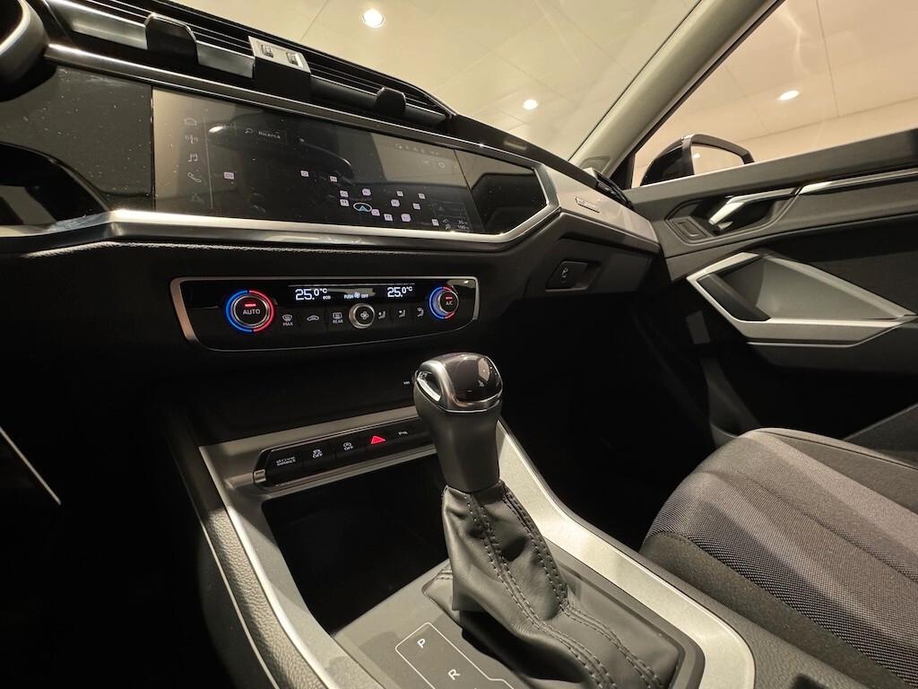 Audi Q3 SPB 35 TDI S tronic Business Plus