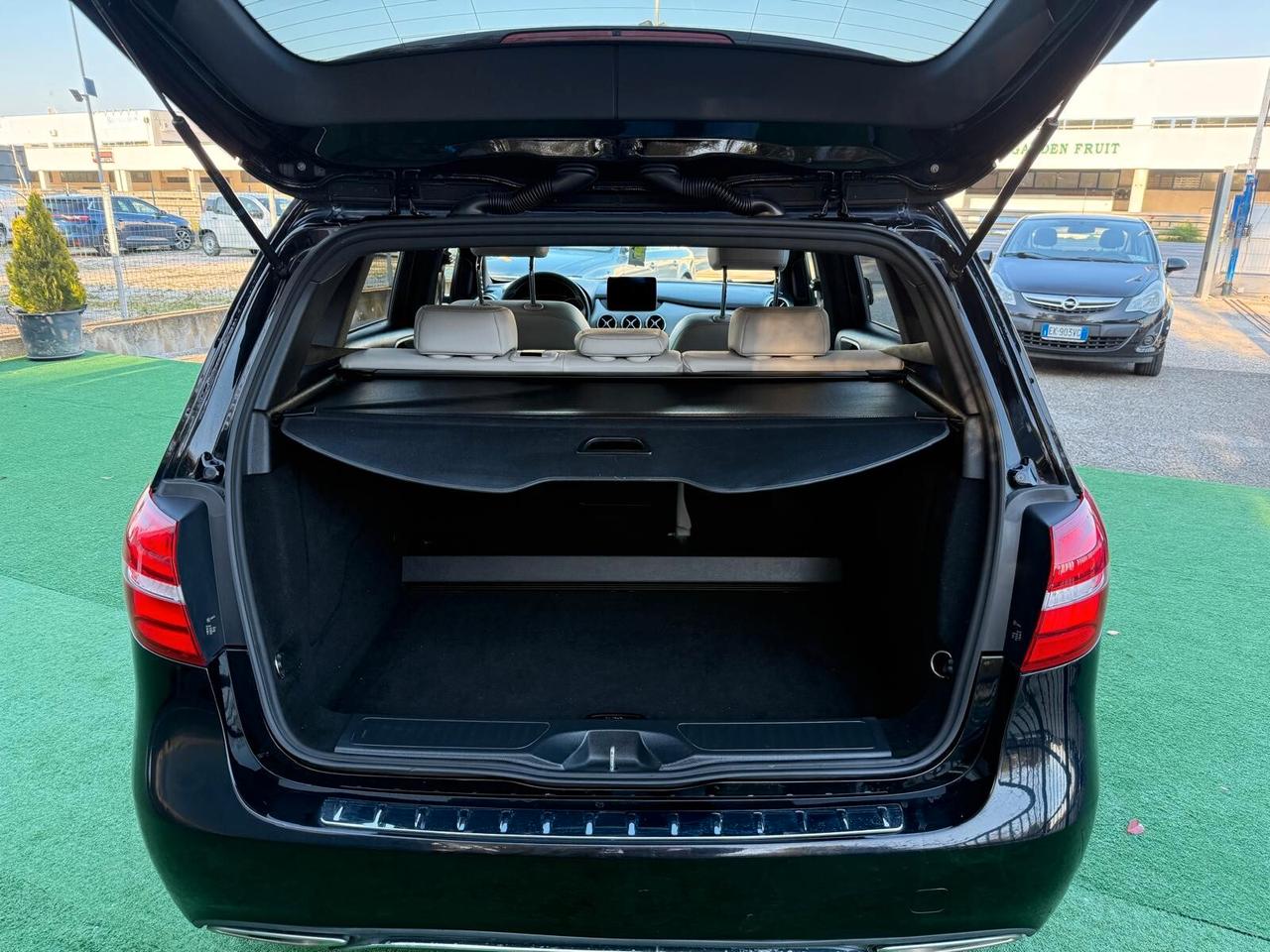 Mercedes-benz B 180 d Automatic Sport