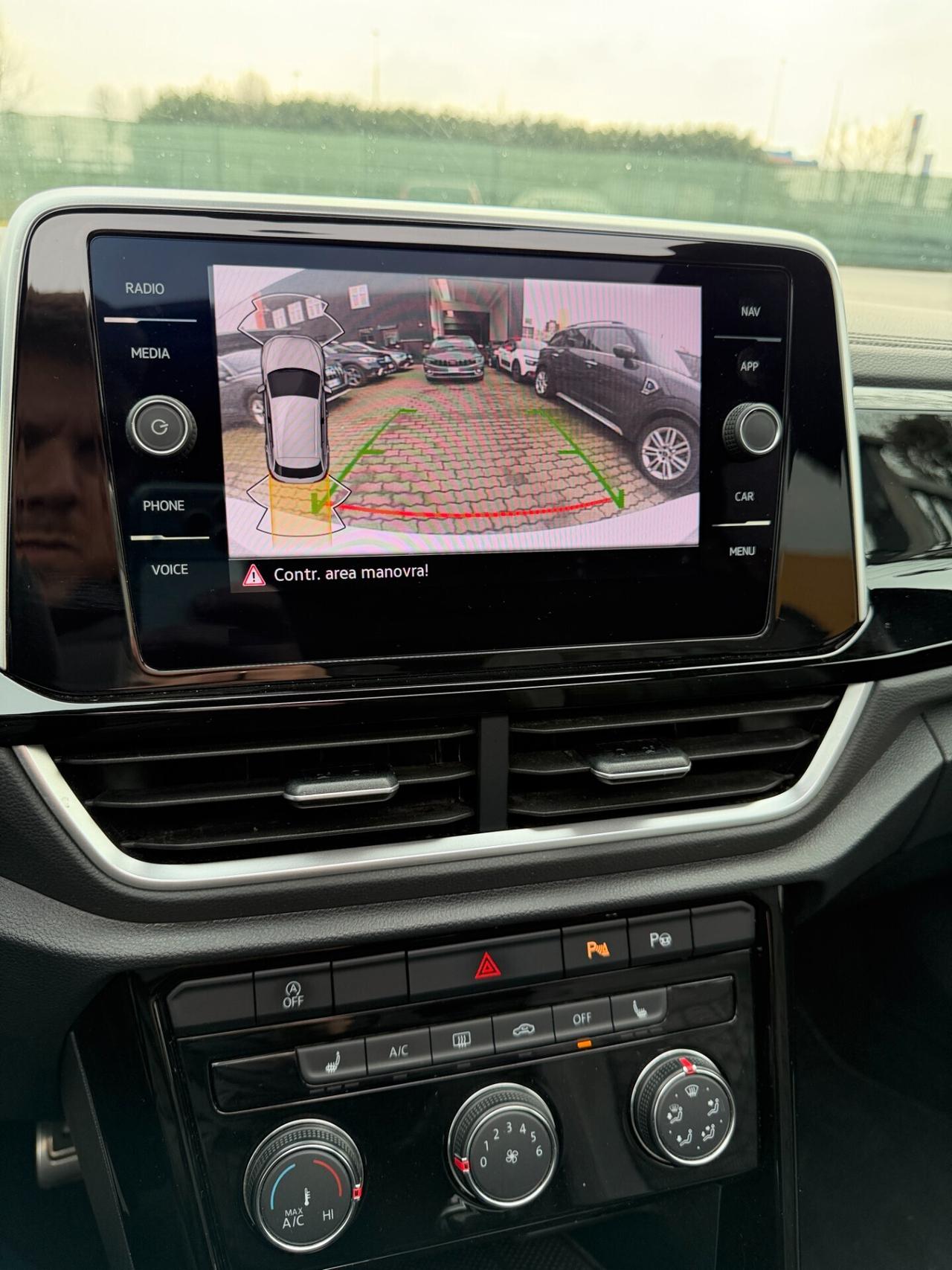 Volkswagen T-Roc 2.0 TDI SCR 150 CV DSG 4MOTION R-Line